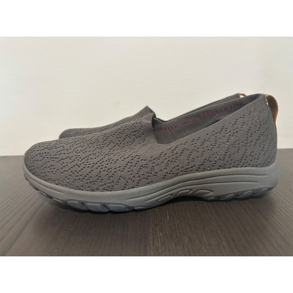 Skechers Relaxed Fit Stretch Fit Slip On Shoes Womens 8 Grey Memory Foam
